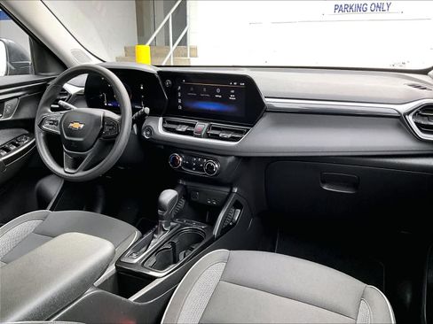 Used 2024 Chevrolet TrailBlazer LS image 14