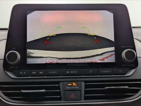 Used 2023 Nissan Altima 2.5 SV FWD image 29
