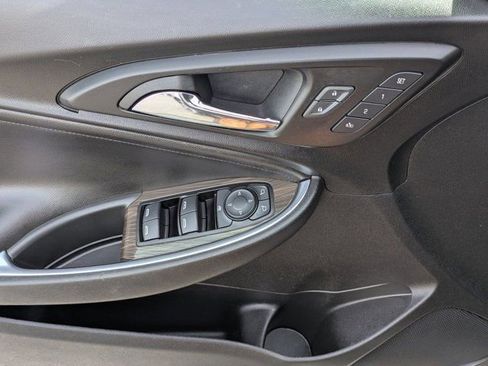 Used 2024 Chevrolet Malibu LT image 18