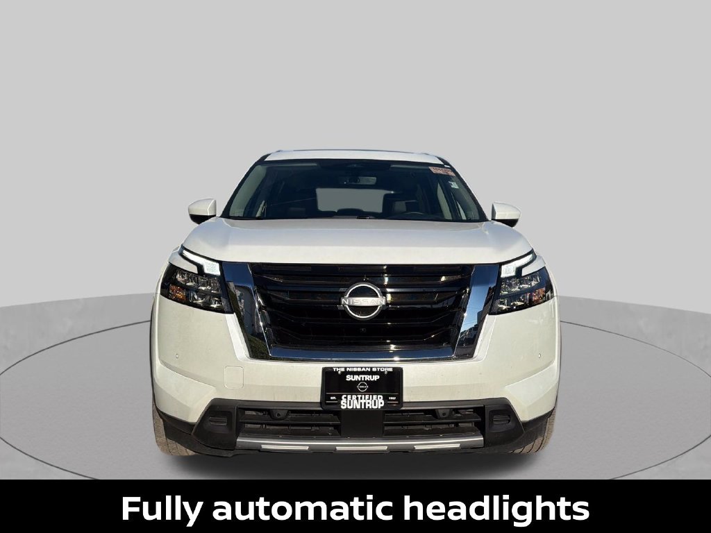 Certified 2025 Nissan Pathfinder Platinum w/ Cargo Package AWD/4WD image 20