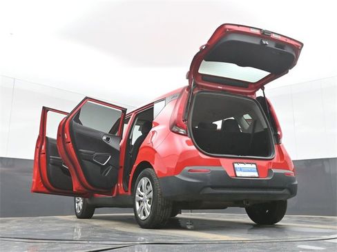 Used 2020 Kia Soul LX image 54