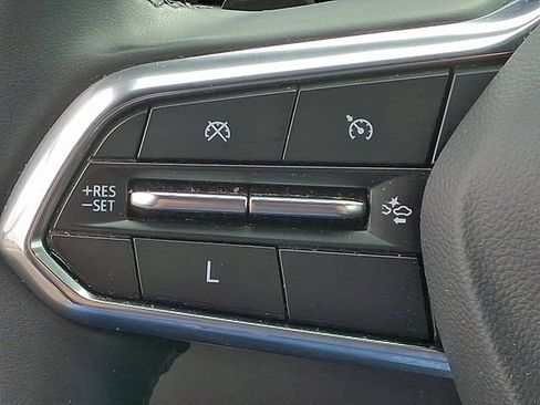 Used 2025 Chevrolet Equinox LT FWD image 21