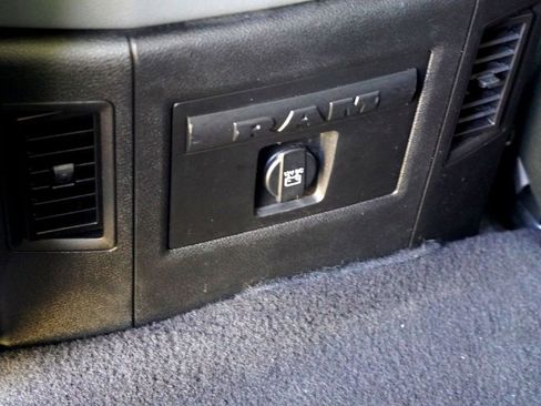 Used 2018 RAM 1500 Lone Star image 29