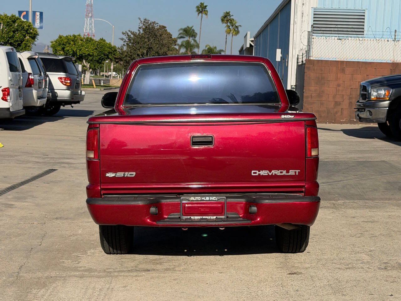 Used 2001 Chevrolet S10 Pickup LS w/ Preferred Equipment Group RWD image 10