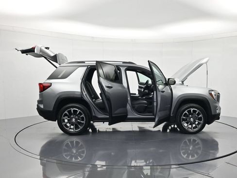 Certified 2026 GMC Terrain Elevation w/ Elevation Premium Package FWD image 48
