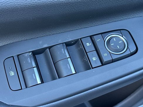 New 2026 Toyota Prius XSE Premium image 12