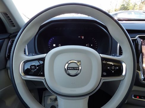 Certified 2025 Volvo XC90 B6 Ultra w/ Protection Package Premier image 19