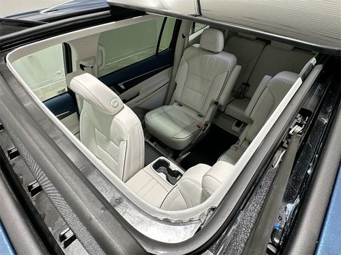 New 2026 Buick Enclave Avenir image 23