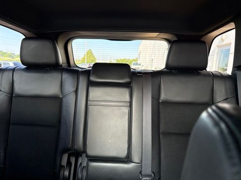 Used 2019 Jeep Grand Cherokee Altitude AWD/4WD image 11