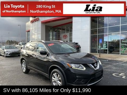 Used 2016 Nissan Rogue SV image 1