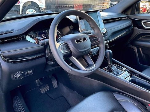 Used 2022 Jeep Compass Altitude image 14