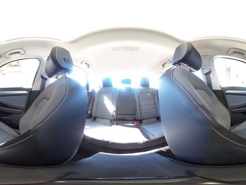 Used 2025 Volkswagen Jetta SE image 41