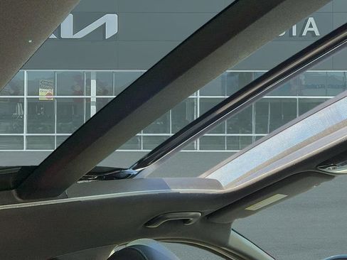 Used 2022 Kia K5 GT-Line w/ GT-Line FWD Premium Package image 22