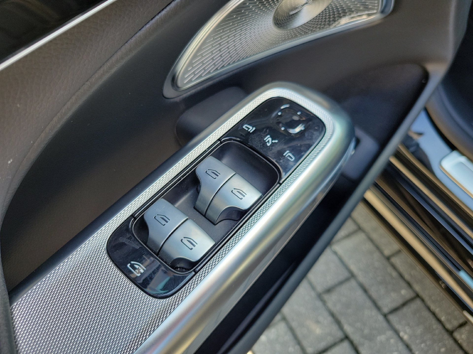 Used 2025 Mercedes-Benz E 350 4MATIC Sedan image 25