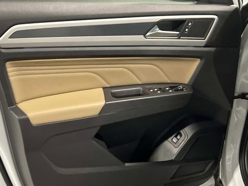 Certified 2023 Volkswagen Atlas Cross Sport SEL image 9