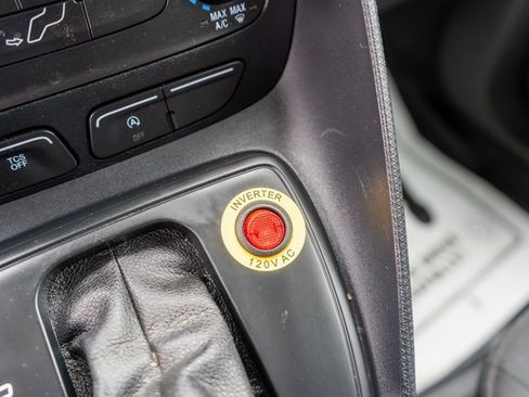 Used 2022 Ford Transit Connect XL image 31