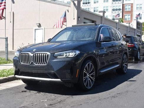 Used 2025 BMW X3 xDrive30i AWD/4WD image 2