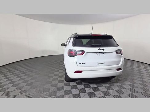 Used 2022 Jeep Compass High Altitude AWD/4WD image 43
