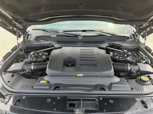 Used 2021 Land Rover Range Rover Westminster Edition image 18