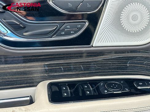 Used 2022 Lincoln Navigator Black Label AWD/4WD image 23