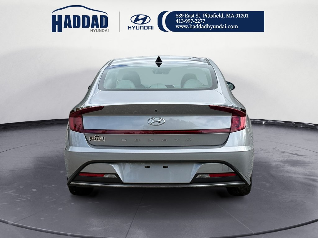 Used 2023 Hyundai Sonata SE FWD image 4