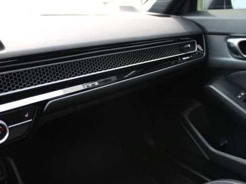 Used 2025 Honda Civic Sport image 18