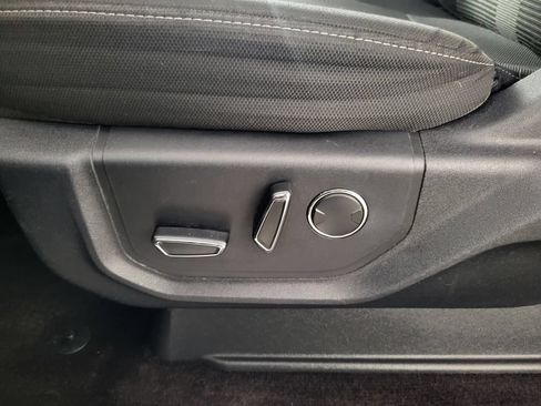 Used 2016 Ford F150 XLT w/ Equipment Group 302A Luxury RWD image 13