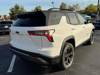 New 2026 Chevrolet Equinox LT w/ Convenience Package II FWD video 3