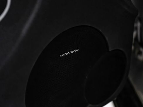 Used 2006 Mercedes-Benz SLK 55 AMG image 30