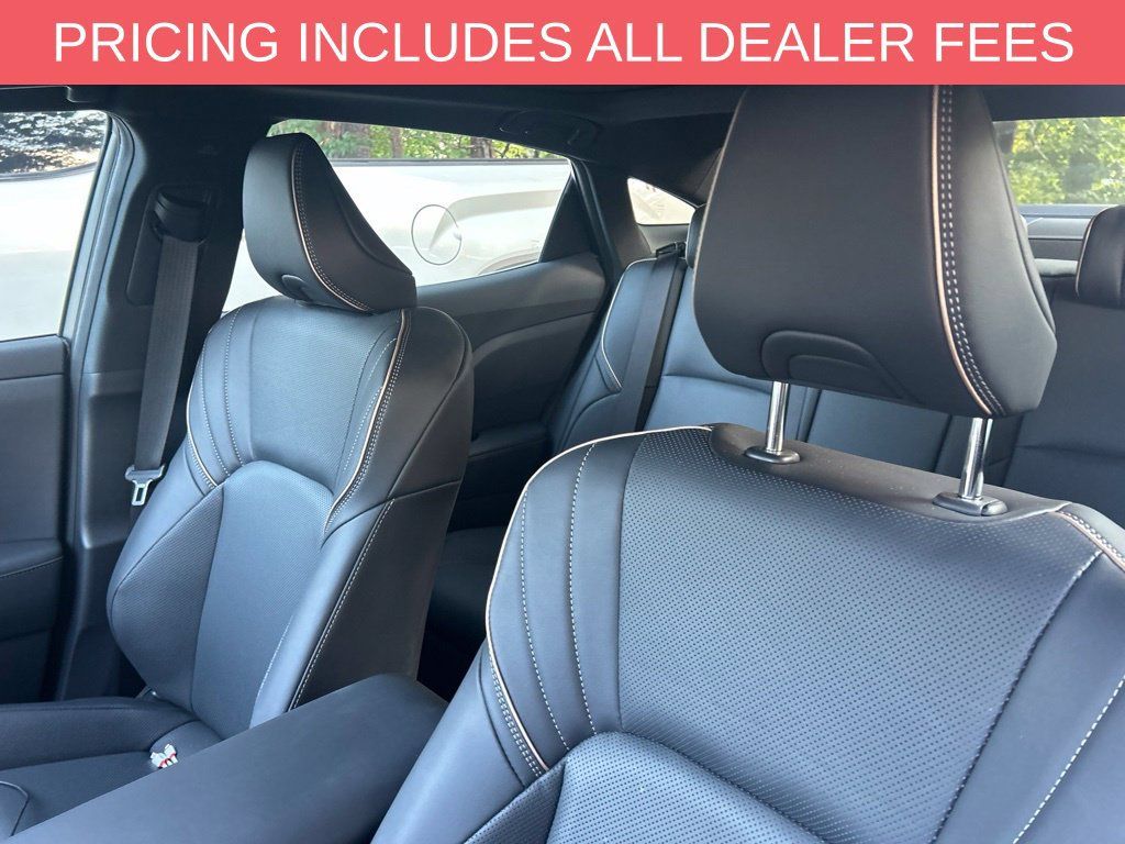 Used 2026 Toyota Crown Platinum AWD/4WD image 15