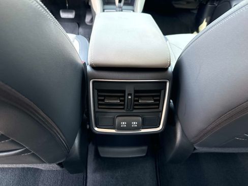 Used 2019 Subaru Forester Limited AWD/4WD image 18