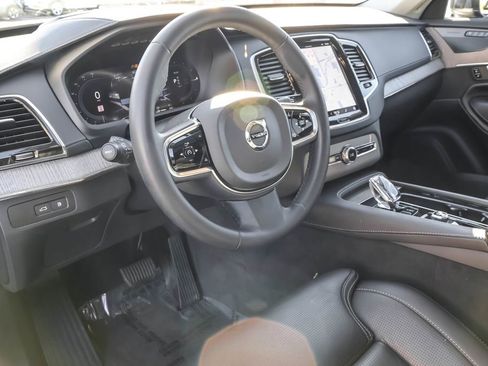Used 2023 Volvo XC90 T8 Ultimate image 4