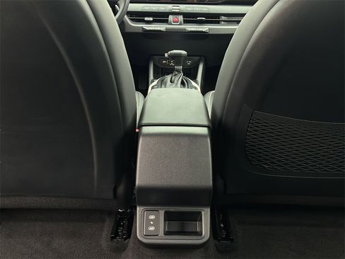 New 2025 Kia K4 GT-Line image 17