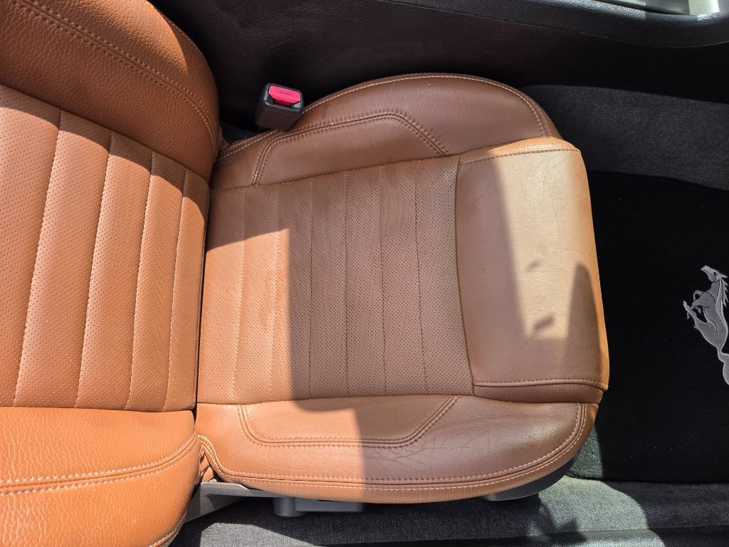 Used 2010 Ford Mustang Convertible RWD image 28