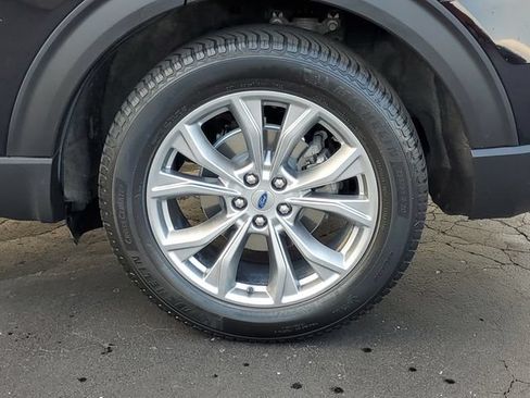 Used 2020 Ford Explorer XLT w/ Equipment Group 202A AWD/4WD image 8
