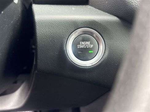Certified 2024 GMC Terrain SLE w/ Driver Convenience Package FWD image 16