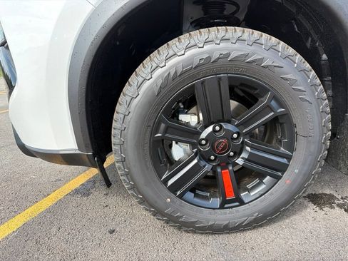 New 2026 Nissan Rogue SV AWD/4WD image 9