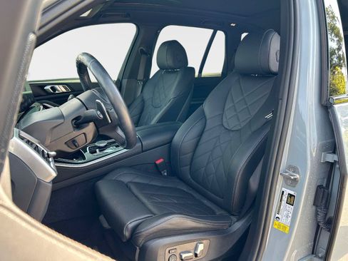 Used 2024 BMW X5 sDrive40i w/ M Sport Package RWD image 13