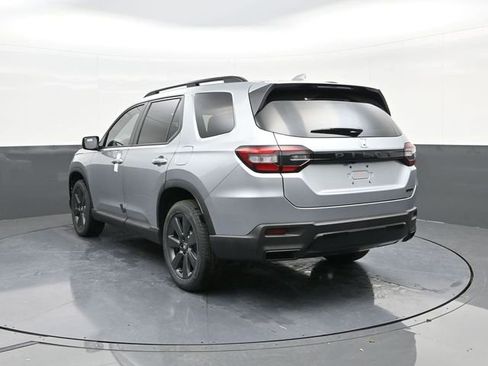 New 2026 Honda Pilot Sport image 8