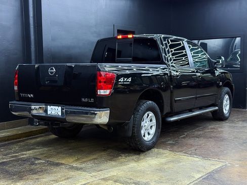 Used 2004 Nissan Titan LE w/ (NAV) Nissan Navigation Pkg image 9
