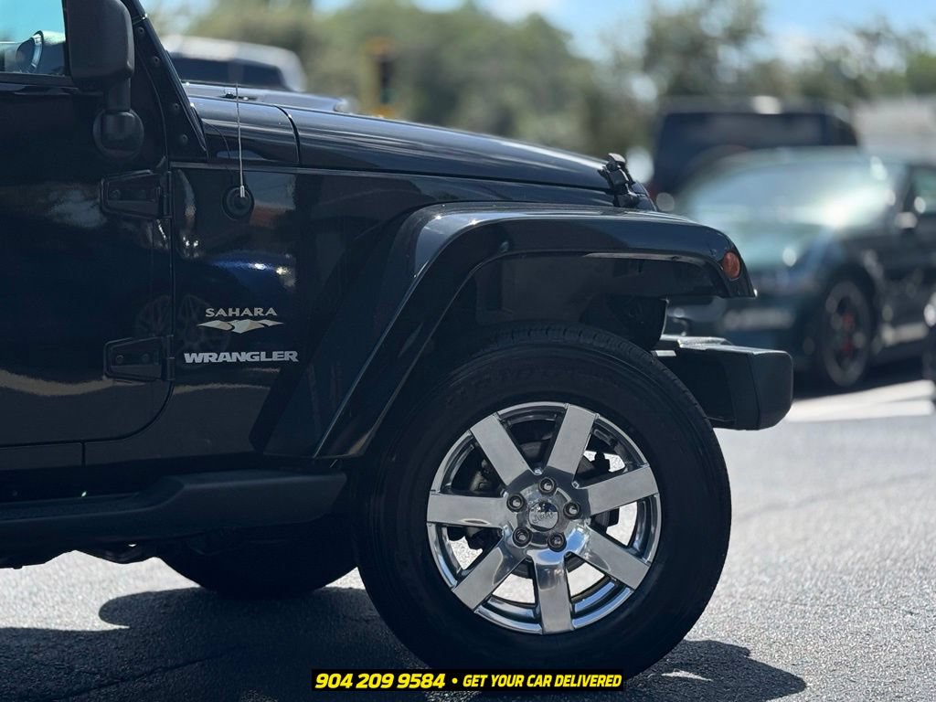 Used 2013 Jeep Wrangler Sahara w/ Connectivity Group AWD/4WD image 8