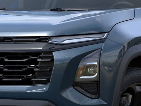 New 2025 Chevrolet Equinox LT w/ Midnight Edition image 10