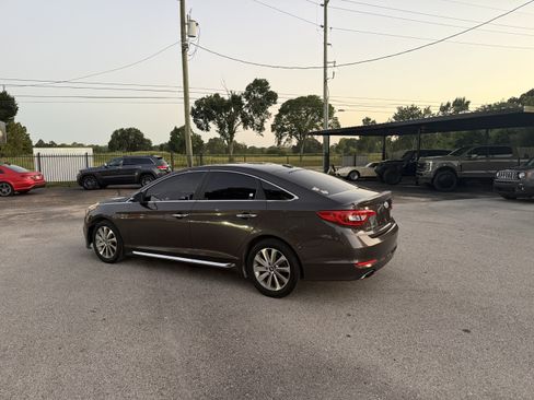 Used 2016 Hyundai Sonata Sport w/ Option Group 03 FWD image 8