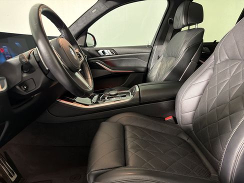 Used 2024 BMW X5 sDrive40i w/ M Sport Package RWD image 5