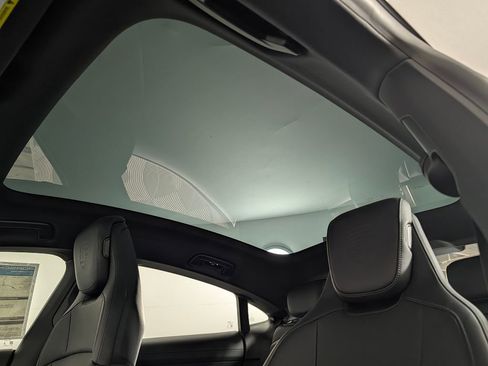 New 2026 Porsche Taycan RWD image 31
