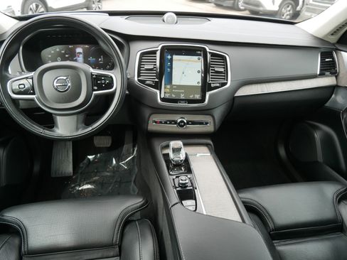 Used 2022 Volvo XC90 T8 Inscription image 13