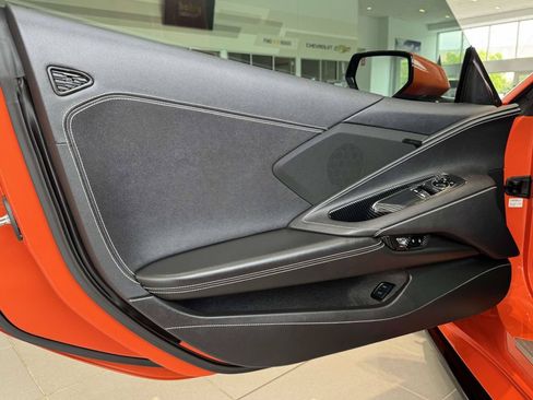 Used 2021 Chevrolet Corvette Stingray Coupe w/ Z51 Performance Package RWD image 19