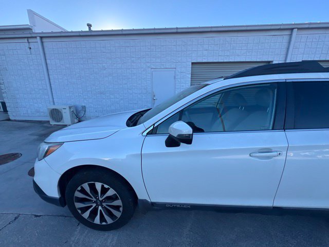 Used 2017 Subaru Outback 3.6R Limited AWD/4WD image 20
