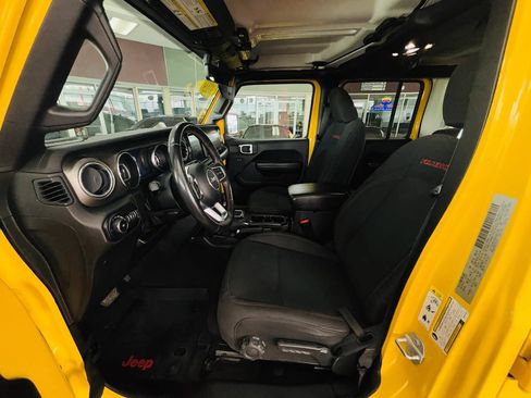 Used 2019 Jeep Wrangler Unlimited Rubicon AWD/4WD image 31