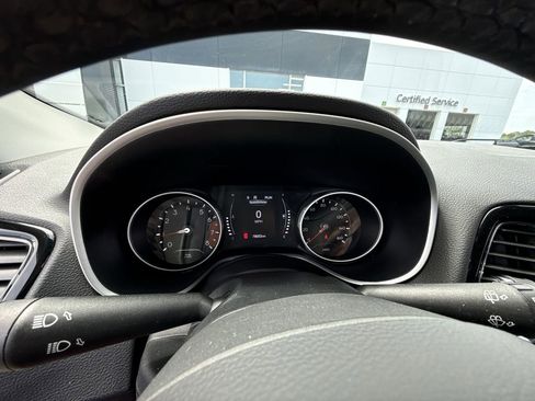 Used 2021 Jeep Compass Latitude w/ Sun and Sound Group FWD image 18
